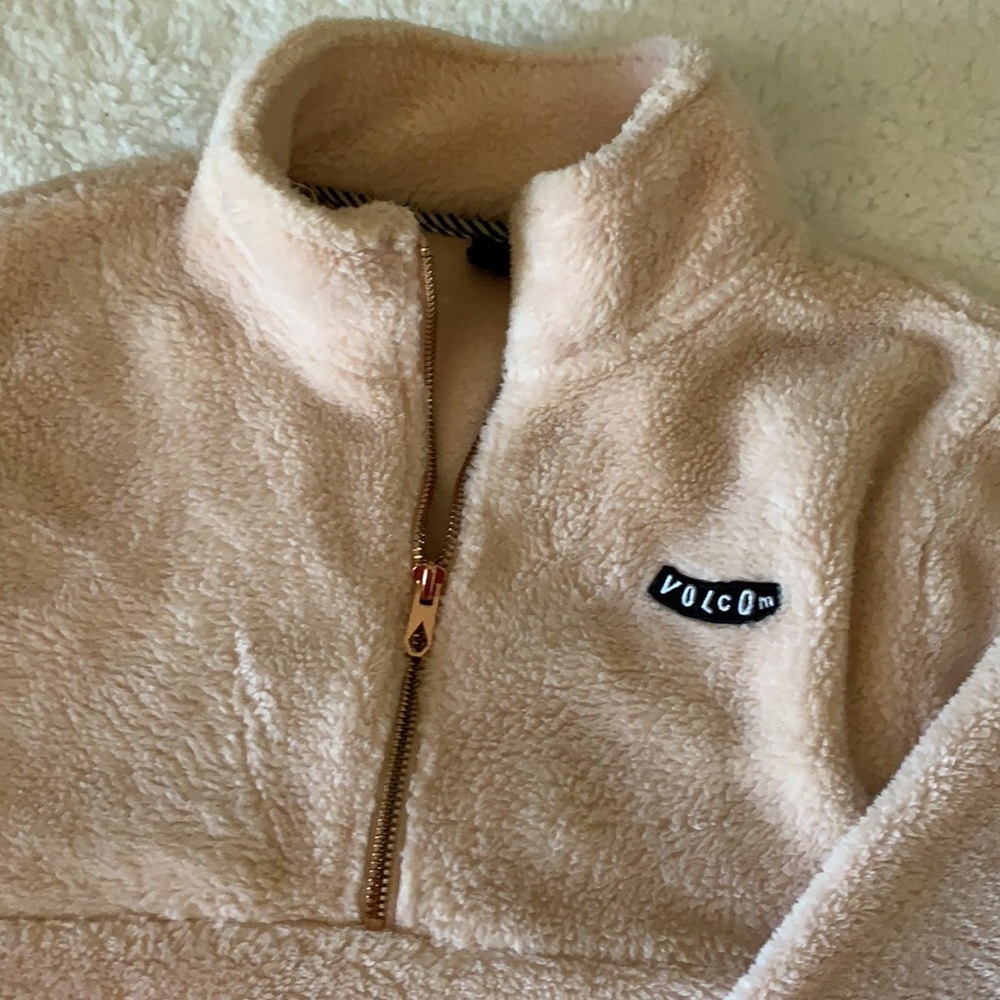 Fluffy pullover - Picture 2 of 4